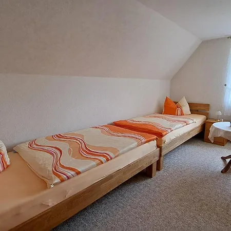 In Lancken-granitz شقة